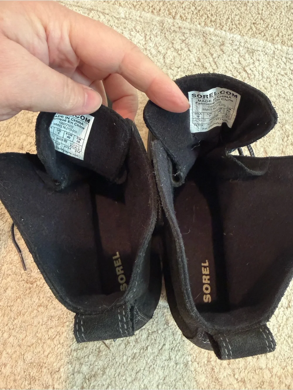 SOREL Toronto Lace Wedge Boots in black Suede Leather Size 9
